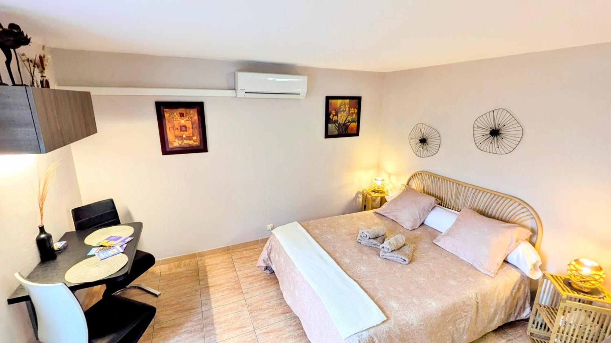 Chambre Spacieuse, Independante, 700M De La Gare ناربون المظهر الخارجي الصورة